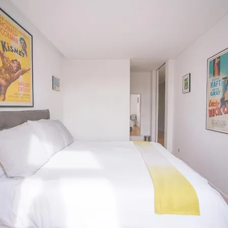 Apartment Charming, Sun-drenched In Estrela *