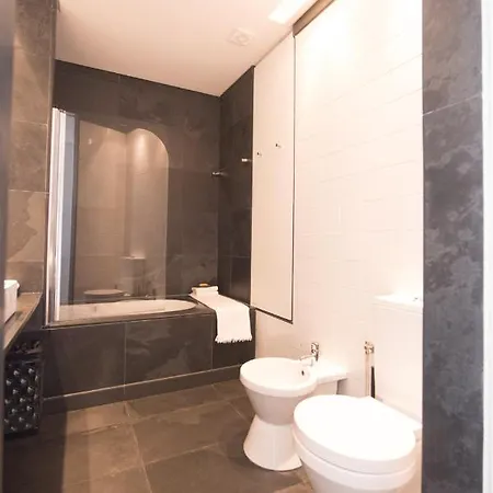 Apartment Charming, Sun-drenched In Estrela